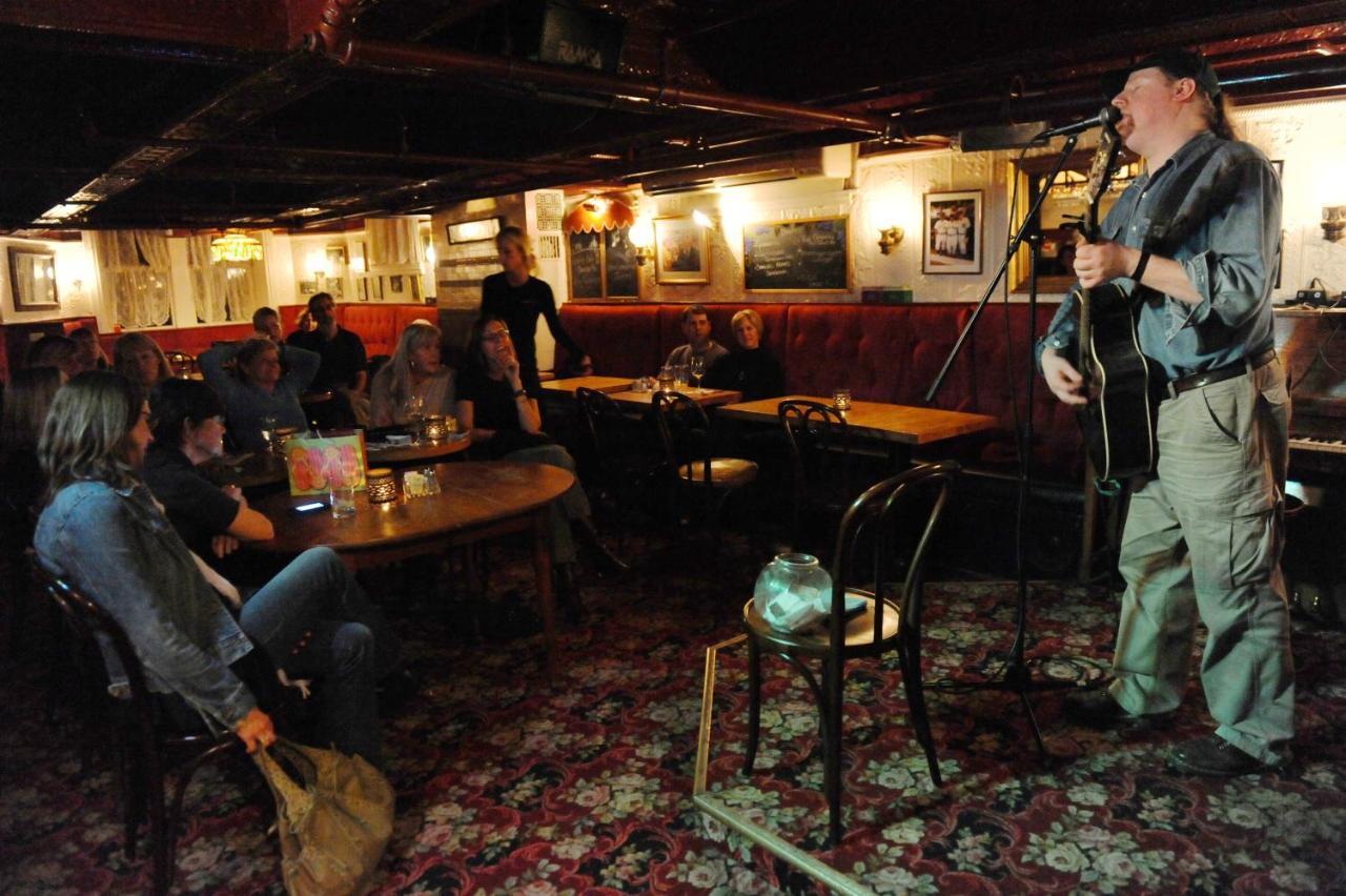 The Red Lion Inn Stockbridge Esterno foto