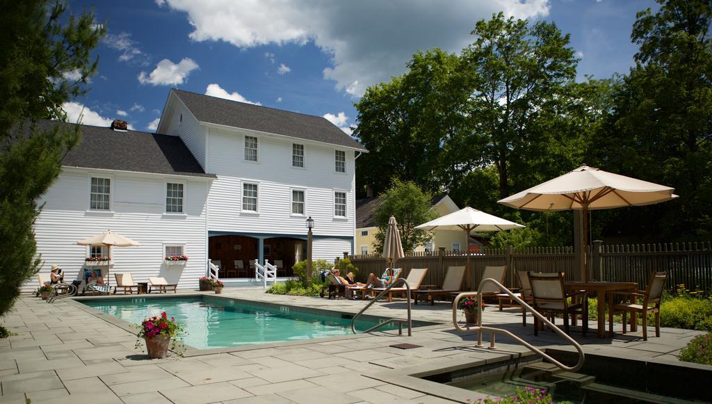 The Red Lion Inn Stockbridge Esterno foto