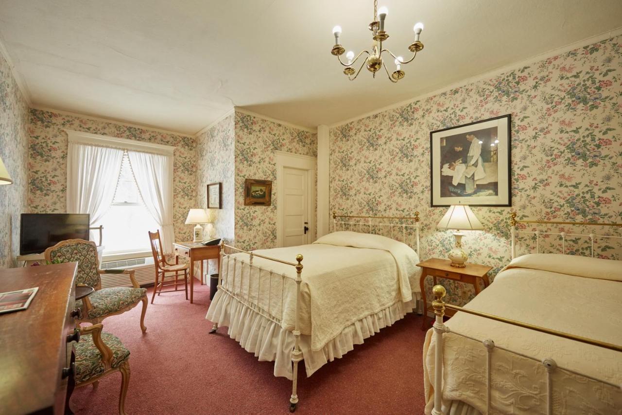 The Red Lion Inn Stockbridge Esterno foto